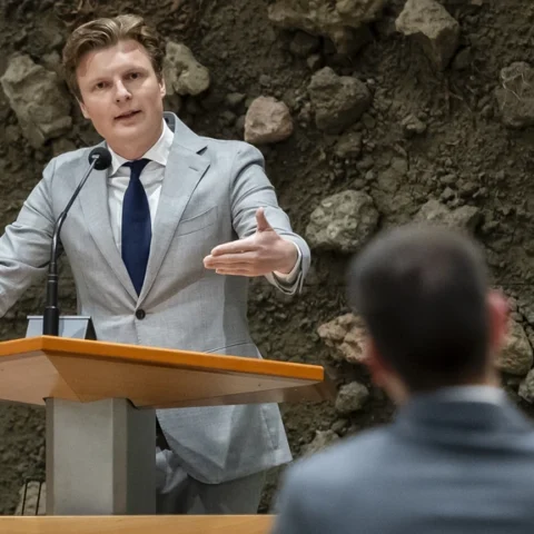 Coalitiepartijen overwegen samenwerking met Markuszower, maar geen breed akkoord na omstreden uitspraken