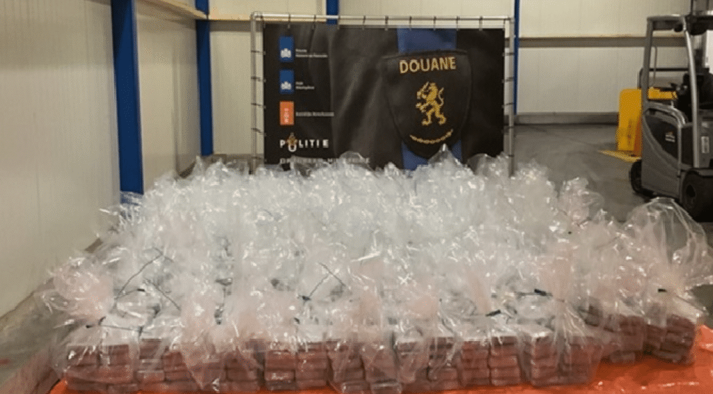 Douane verbeidt bijna 24.500 kg cocaïne vorig jaar; Sterke stijging in illegale tabak
