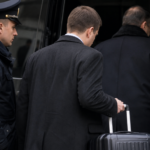 Oostenrijk zet drie Russische diplomaten uit om spionage via radars op ambassadedak