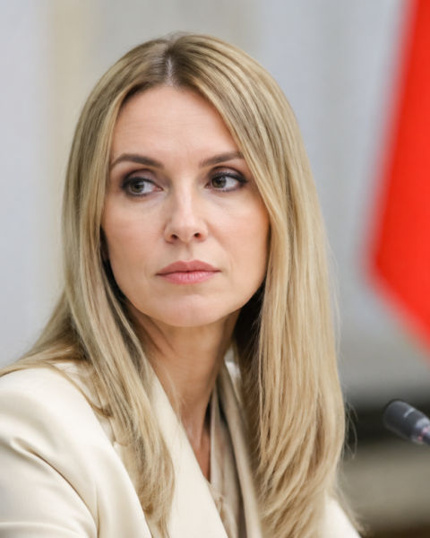 Kremlin zet propagandist aan het roer van mensenrechten: Lantratova benoemd tot ombudsman