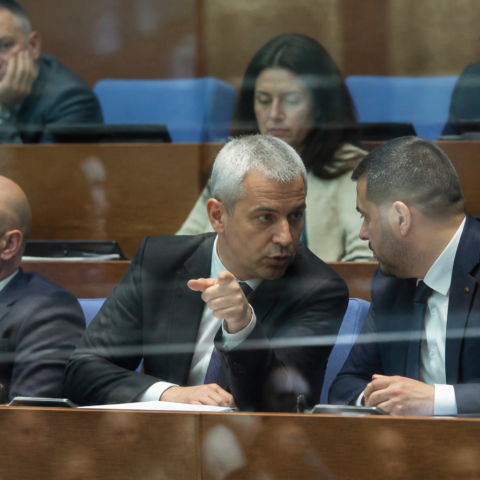 Bulgaarse pro-Russische partij Vazrazjdane eist opzeggen veiligheidsdeal met Oekraïne