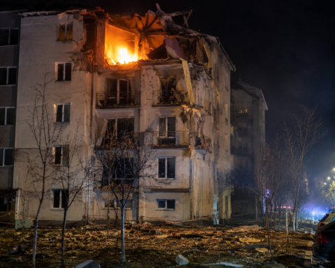 Russische drone treft woongebouw in Roemenië: twee gewonden, NAVO reageert