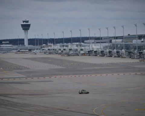 Luchthaven München volledig gesloten na waarneming drone door piloot