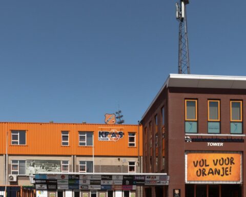 Gemeente sluit uitfans uit voor play-offs FC Volendam na geweld na de wedstrijd