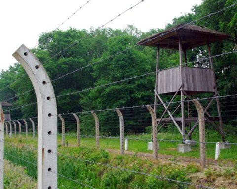 Herdenkingsoorlogen in Nederland en daarbuiten geconfronteerd met antisemitisme, geweld en bedreigingen