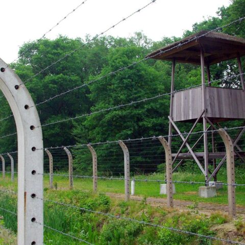 Herdenkingsoorlogen in Nederland en daarbuiten geconfronteerd met antisemitisme, geweld en bedreigingen