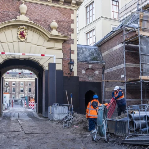 Kamer wil meer controle op renovatie Binnenhof, minister belooft uiterste best te doen