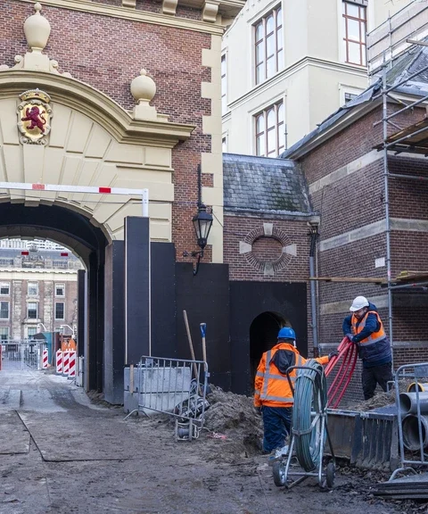 Kamer wil meer controle op renovatie Binnenhof, minister belooft uiterste best te doen