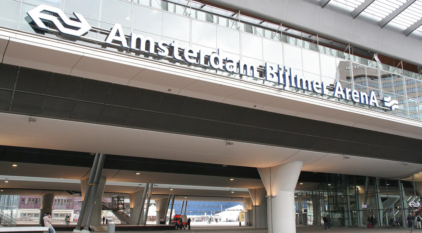 Man in rolstoel overleden na treininfarct op station Amsterdam Bijlmer ArenA