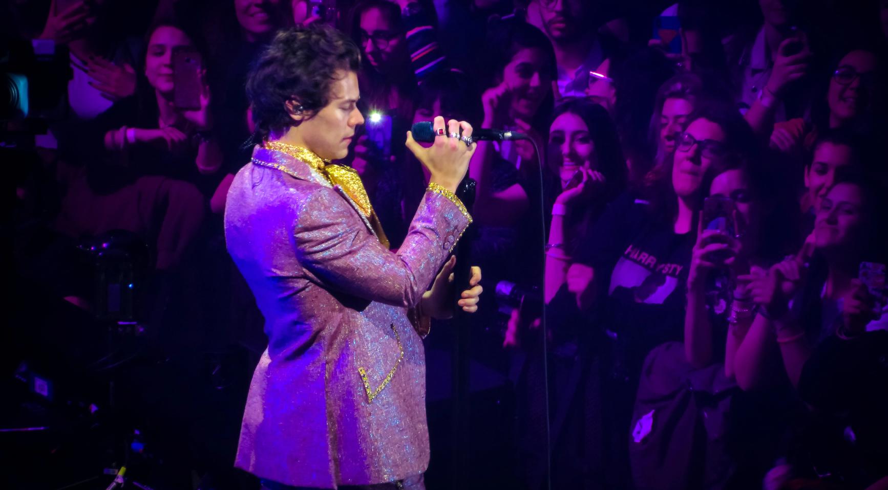 Minder treinen, veel tickets: Harry Styles opent 10-show residency in Johan Cruijff ArenA