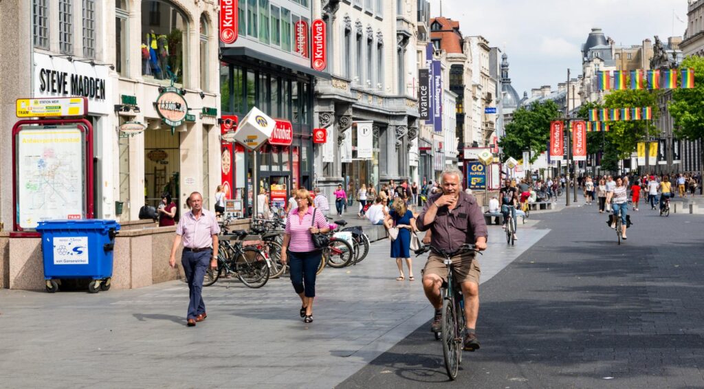 Minimumloonarbeiders verdienen vanaf juli enkele tientallen euro's meer per maand