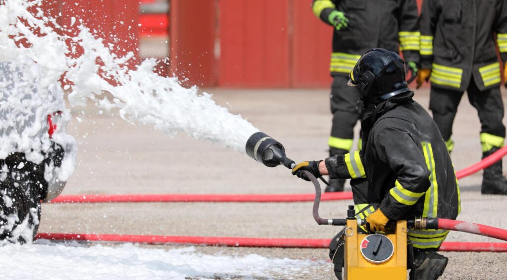 Nederland identificeert 57 risicovolle PFAS-locaties die dringend moeten worden schoongemaakt