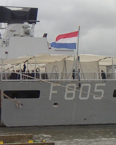Nederland trekt fregat Zr. Ms. Evertsen terug uit de Middellandse Zee