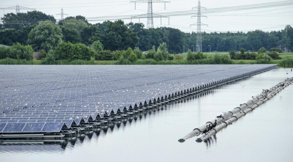 Nieuwe lasertechnologie voor efficiënte recycling van zonnepanelen ontwikkeld in Nederland