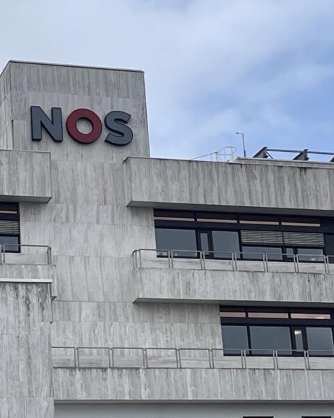 NOS betaalt voormalig directeur bijna vier keer meer aan ontslagvergoeding dan gemeld