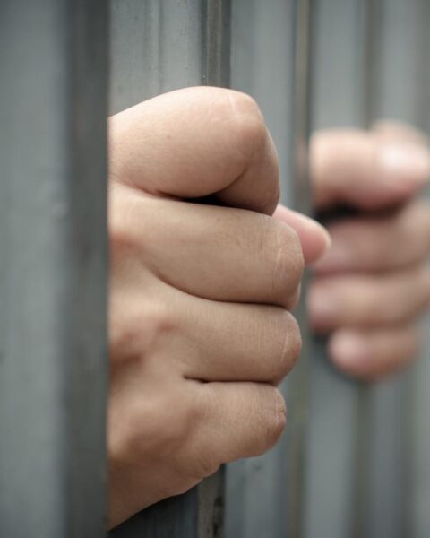 Politie arresteert 35-jarige man na dood van jeugdvoetballeider in sloot in Herpen