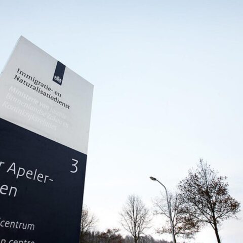 Politie beëindigt ongeauthoriseerd protest bij asielcentrum Ter Apel; twee arrestaties