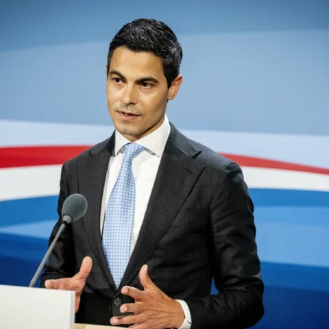 Premier Jetten bezoekt Caribische eilanden voor gesprekken over veiligheid en duurzaamheid