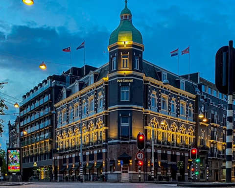 Problemen voor exploitant van luxe hotel in Amsterdam door achterstallige huurbetalingen van €4,5 mln