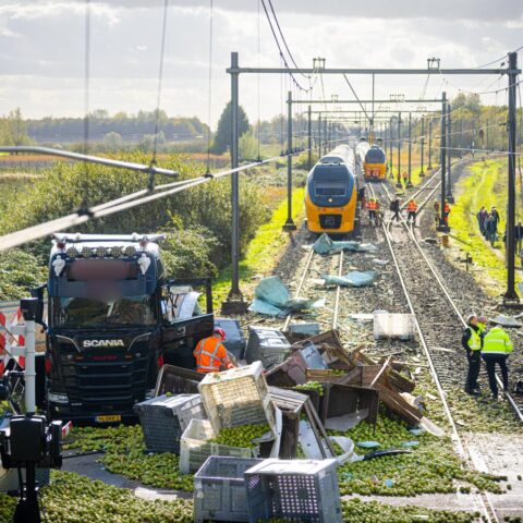 ProRail krijgt boete van €2,75 miljoen wegens spooronderbrekingen, NS ontvangt lof voor prestaties