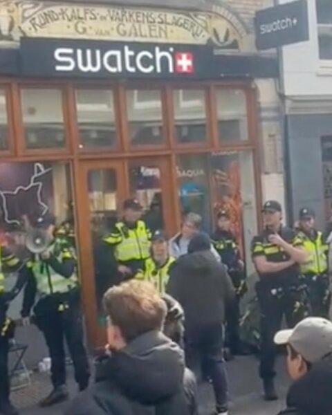 Royal Pop-horloge keert voorlopig niet terug in Swatch-winkels na chaos in Nederland
