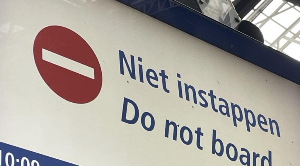 Staking in het openbaar vervoer Nederland verhindert forenzen op 24 juni