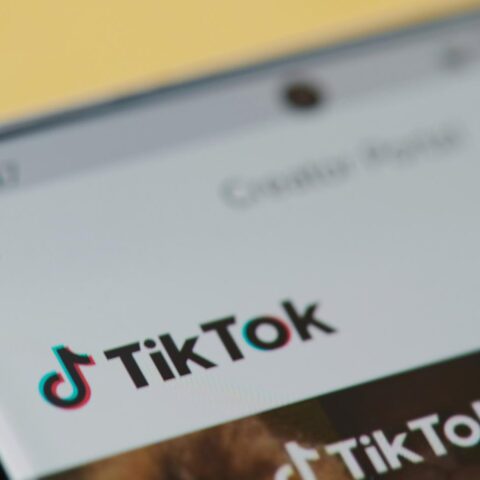 TikTok Shop naar Nederland: nieuwe zorgen over impulsaankopen bij tieners