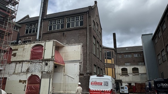Transformatie van oude Ambachtsschool in Sittard naar 74 huurappartementen gestart