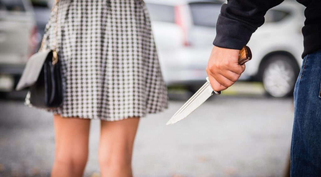 Wapencriminaliteit onder jonge verdachten op hoogste niveau in jaren; Beleidsmaatregelen falen, zeggen deskundigen