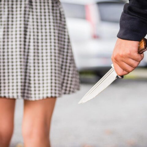 Wapencriminaliteit onder jonge verdachten op hoogste niveau in jaren; Beleidsmaatregelen falen, zeggen deskundigen