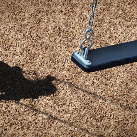 Zesjarig meisje uit Stadskanaal mishandeld terwijl jeugdzorg gezin in de gaten hield
