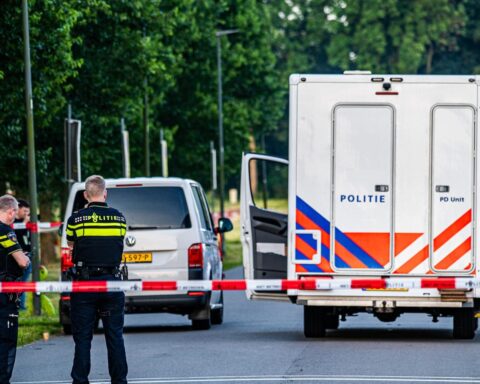 15-jarig meisje uit Meerstad, Groningen, verdacht van moord op ouders blijft in voorarrest