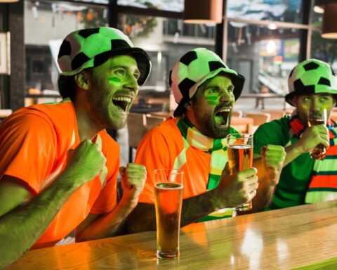Amsterdamse bars verlengen openingstijden tijdens WK-wedstrijden