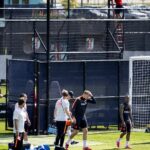 Bart Verbruggen traint apart terwijl Oranje trainingskamp voor WK in Kansas City begint