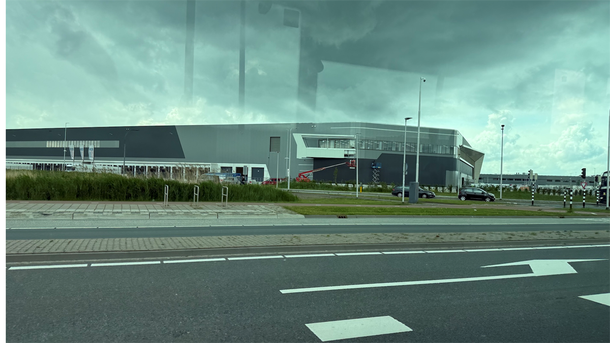Bullshit-architectuur domineert, waarom produceren we niet wat echt nodig is?