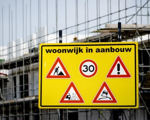Duizenden nieuwe huizen gepland, maar geen geld voor wegen en spoor naar woonwijken