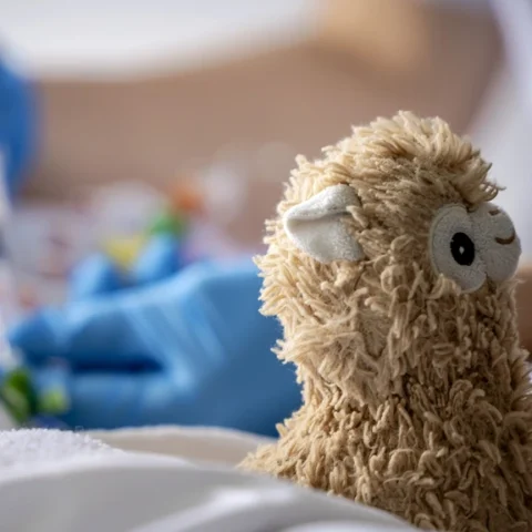 Eerste levensbeëindiging bij ongeneeslijk ziek kind mogelijk door nieuwe euthanasiewetgeving