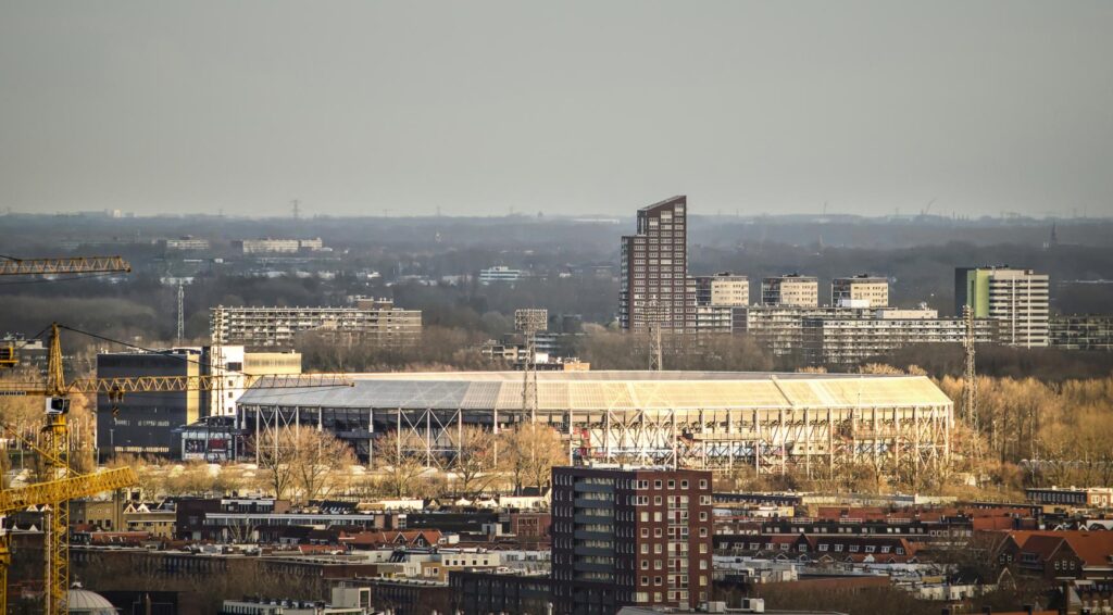 Feyenoord plant uitbreiding van De Kuip met 10.000 extra stoelen