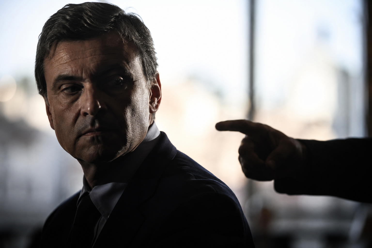 Italiaanse senator Calenda bedreigd door Russia Today na oproep tot strengere EU-sancties