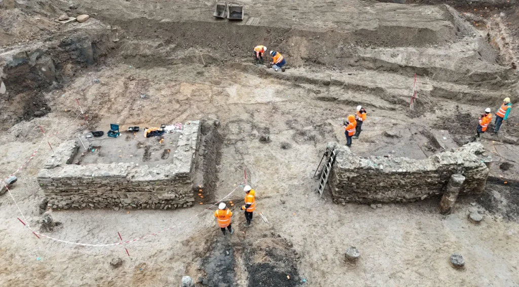 Groot deel van Romeins badhuis intact aangetroffen tijdens opgravingen in Nijmegen