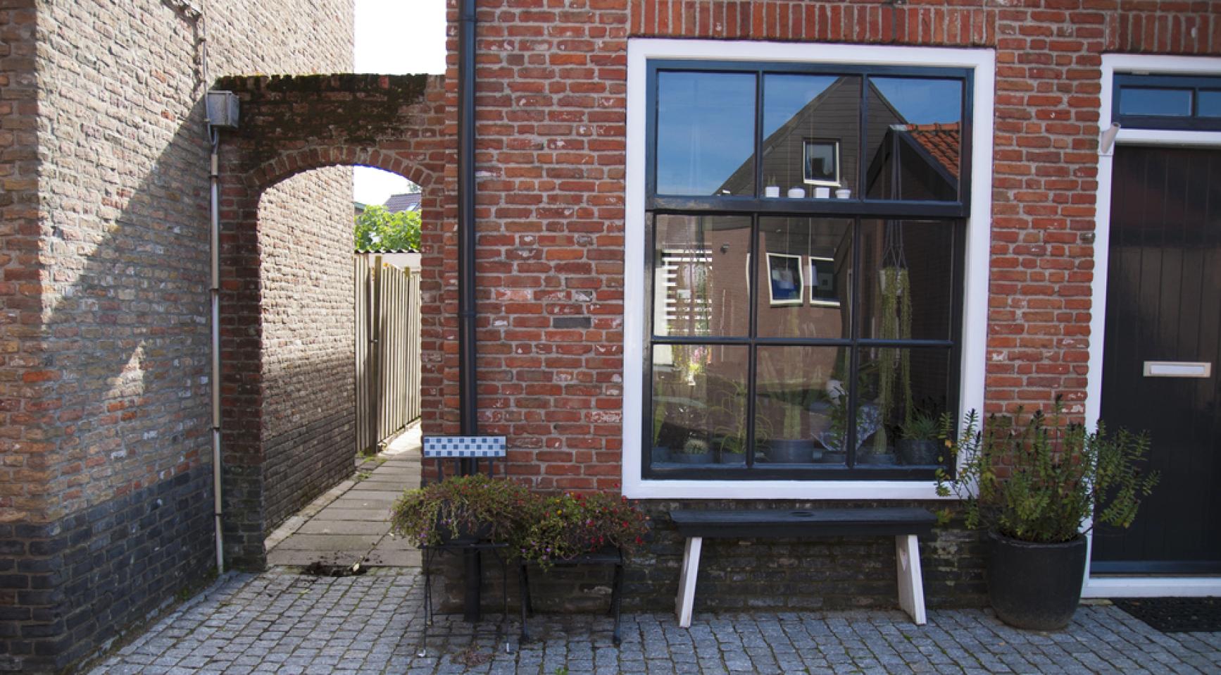 Grote verzekeraar pleit voor vergroening nu bestrating 50% van Nederlandse tuinen beslaat