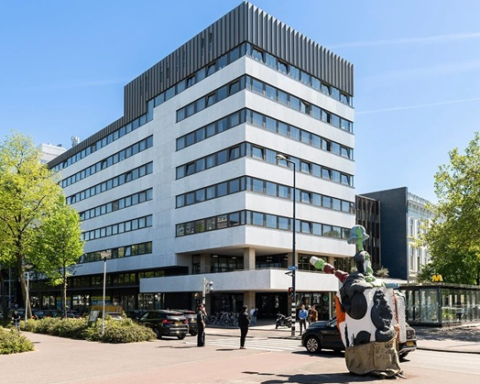 Herbestemming van kantoorpand aan de Westblaak naar 220 studentenwoningen in Rotterdam
