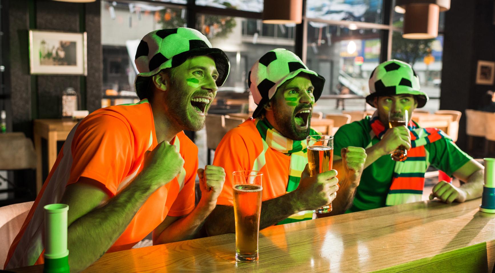 Honderden locaties bereiden zich voor om fans te ontvangen voor Nederland tegen Zweden in de WK wedstrijd