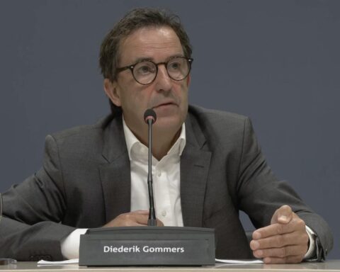 ICU-arts spreekt voor Covid-onderzoek: regels mogen nooit meer patiënten alleen laten sterven