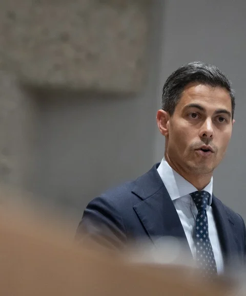Jetten bereid om 'eventueel' bezuinigingen op sociale zekerheid te verlagen