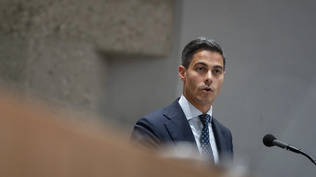 Jetten bereid om 'eventueel' bezuinigingen op sociale zekerheid te verlagen