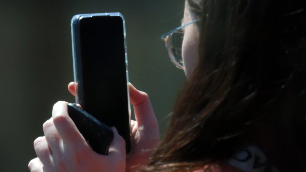 Kamerlid Kathmann pleit voor bewustwording van digitale nalatenschap en bescherming wachtwoorden