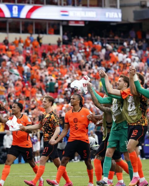 Koeman vraagt om meer verdedigende soliditeit terwijl Oranje zich voorbereidt op Marokko; Gakpo speelt