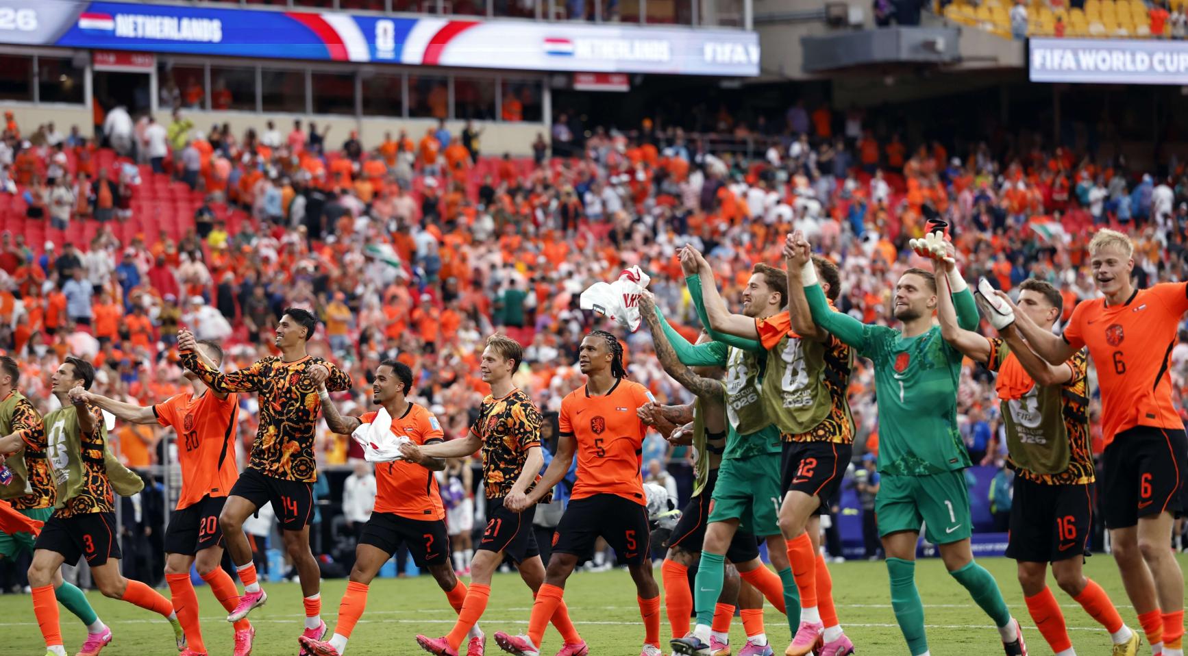 Koeman vraagt om meer verdedigende soliditeit terwijl Oranje zich voorbereidt op Marokko; Gakpo speelt