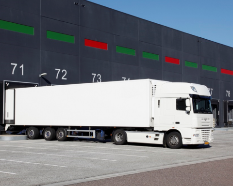 Logistieke bedrijven in Nederland plannen uitbreidingen in eigen beheer, vraag blijft sterk